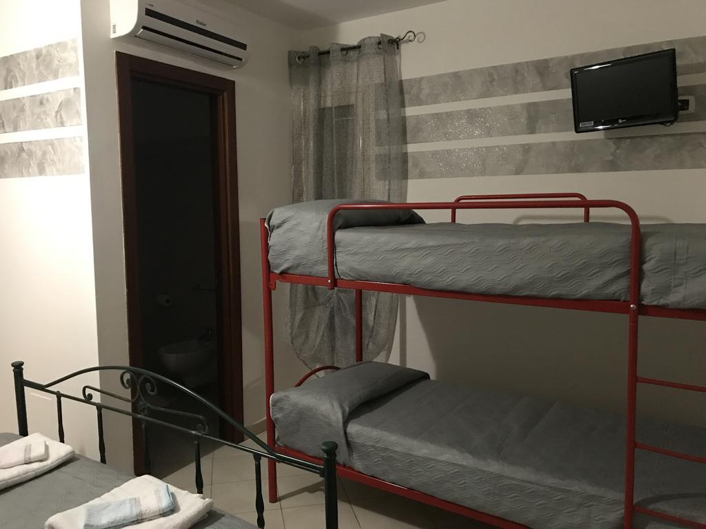 Rosy And Roby Bed and Breakfast Gasponi Εξωτερικό φωτογραφία