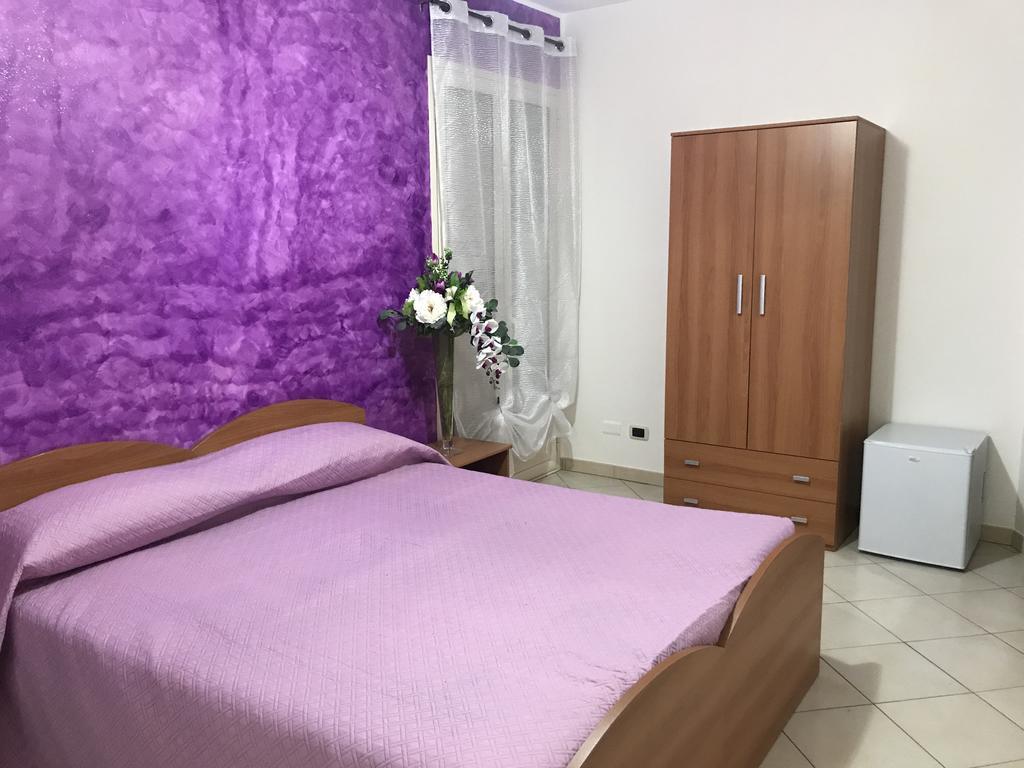 Rosy And Roby Bed and Breakfast Gasponi Εξωτερικό φωτογραφία