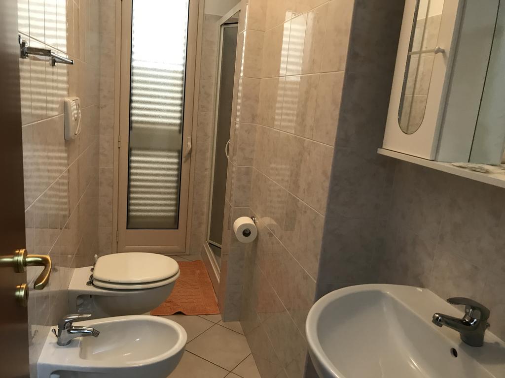 Rosy And Roby Bed and Breakfast Gasponi Εξωτερικό φωτογραφία