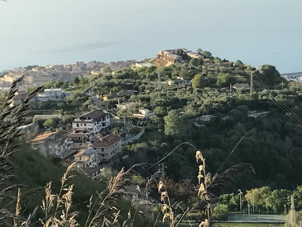 Rosy And Roby Bed and Breakfast Gasponi Εξωτερικό φωτογραφία