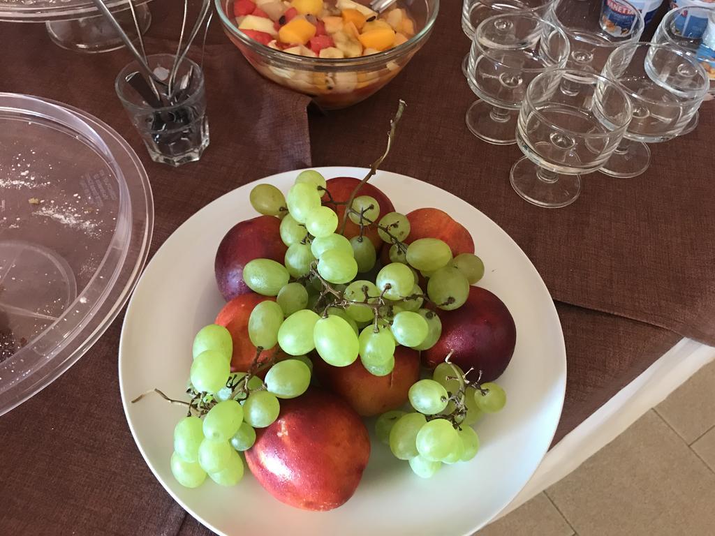 Rosy And Roby Bed and Breakfast Gasponi Εξωτερικό φωτογραφία